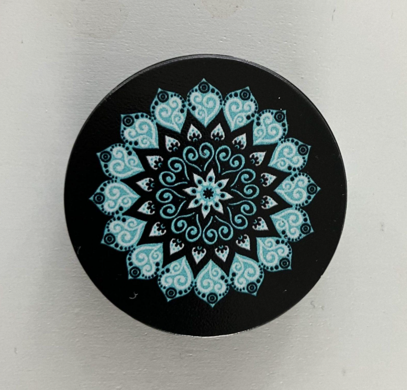 Popsocket laikiklis - smagus ir praktiškas telefono aksesuaras